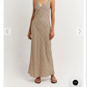 Dissh Alfie beige swirl midi dress in US size 2